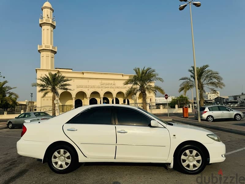 Toyota Camry 2004 4