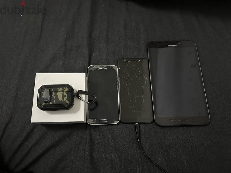 selling 3 samsung devices and airpods pro 3