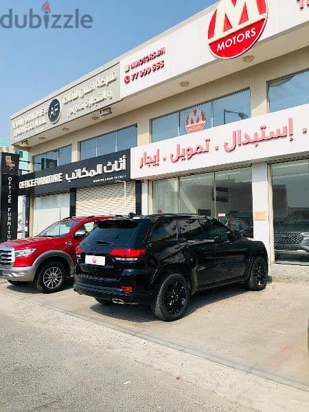 jeep Grand Cherokee limited black edition 2022 4