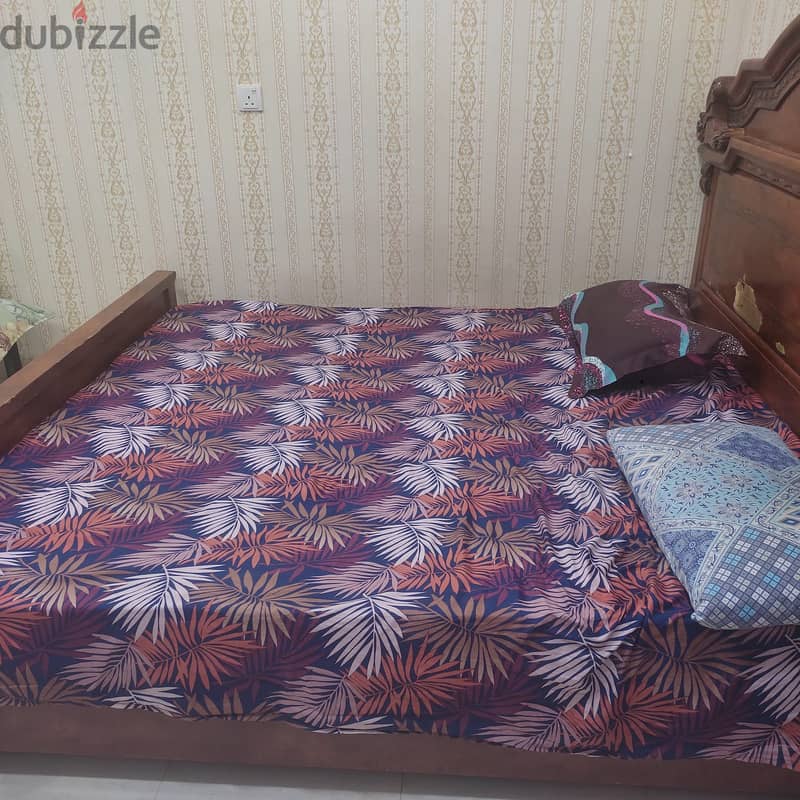 KING SIZE BED  ( Strong ) Urgent SALE 2