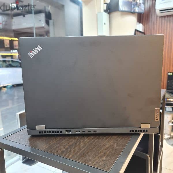 Lenovo Thinkpad P15 G2
Core i9-11th Gen 4