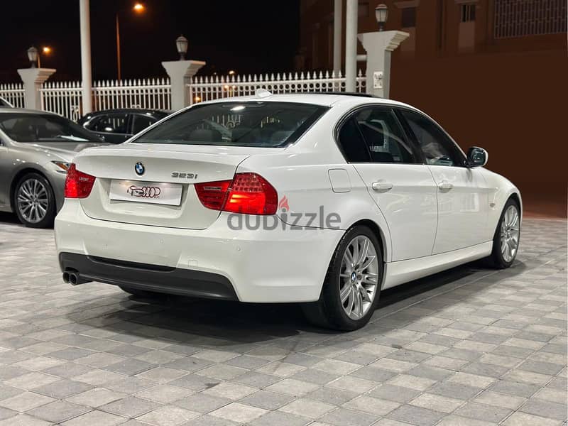 BMW 3-Series 2011 3