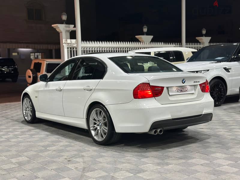 BMW 3-Series 2011 9