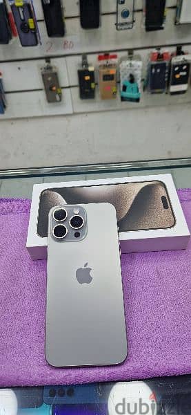 iPhone 15pro max natural Titanium 256GB 1