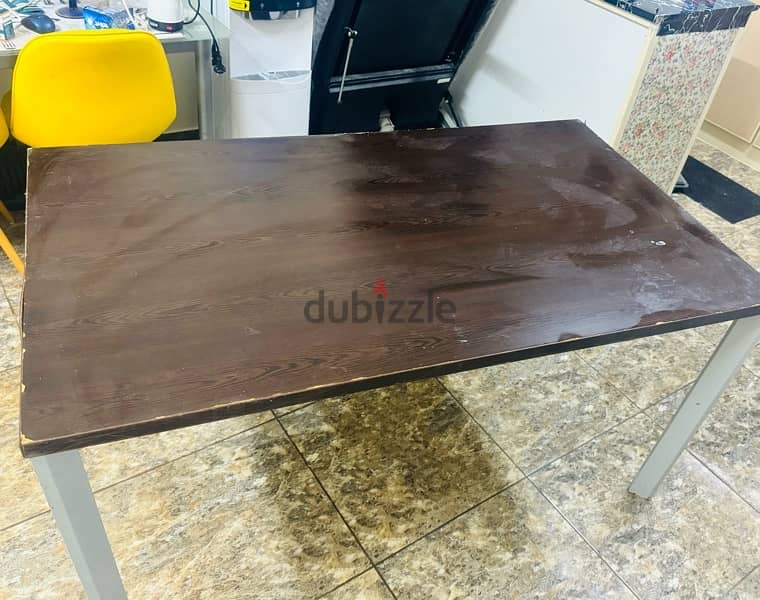 big table excellent condition 1