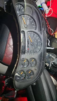 Gmc , Tahoe , Yukon Gauges 2000 to 2006