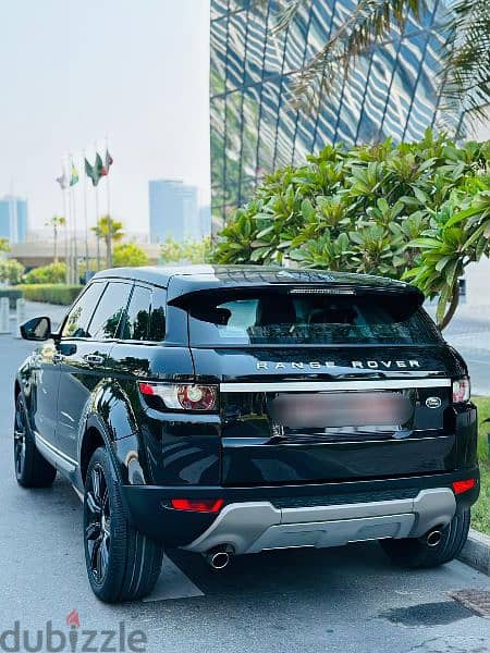 Land Rover Range Rover Evoque 2015 model. fully automatic 3