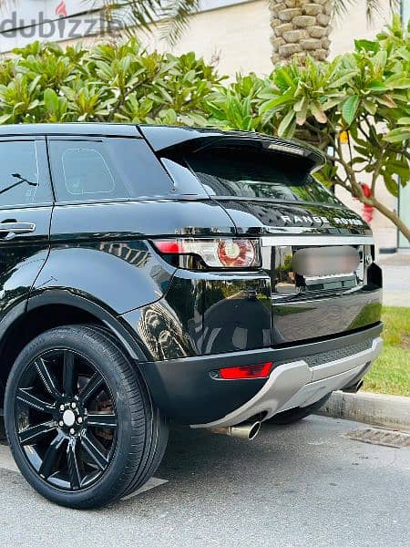 Land Rover Range Rover Evoque 2015 model. fully automatic 11