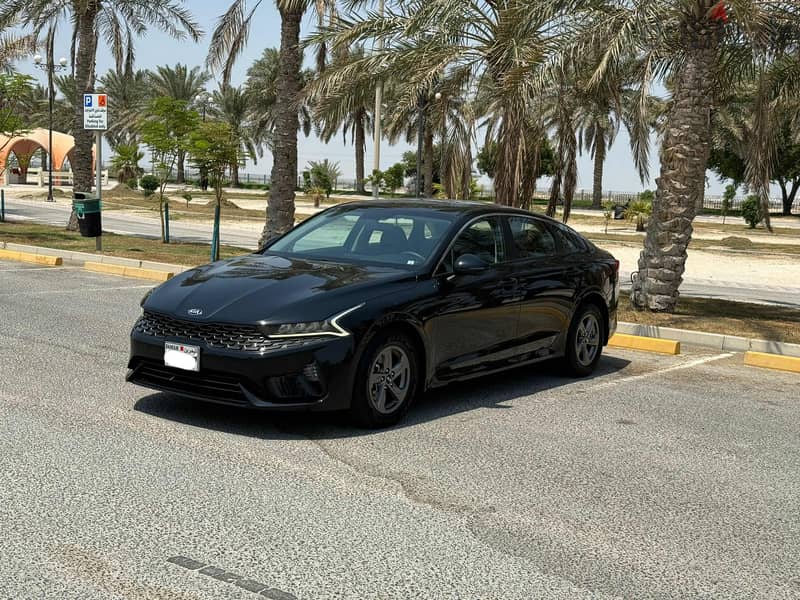 Kia K5 / 2021 (Black) 1