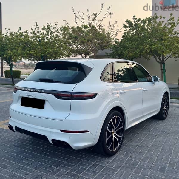 Porsche Cayenne S 2019 5