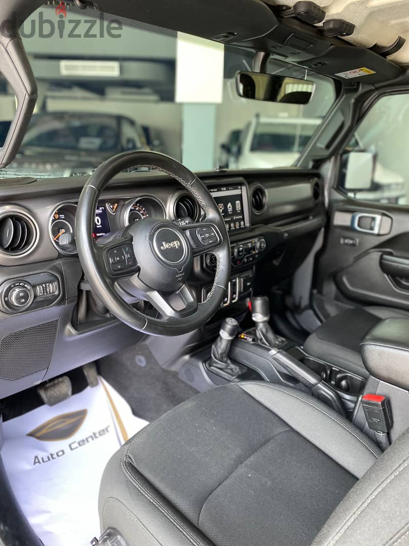 Jeep Wrangler Sport Plus 2021 9