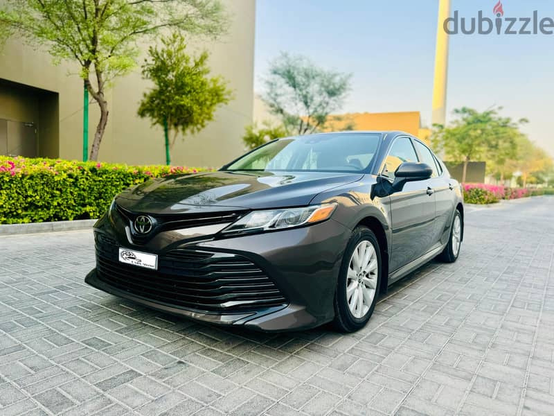 Toyota Camry 2020 LE 2