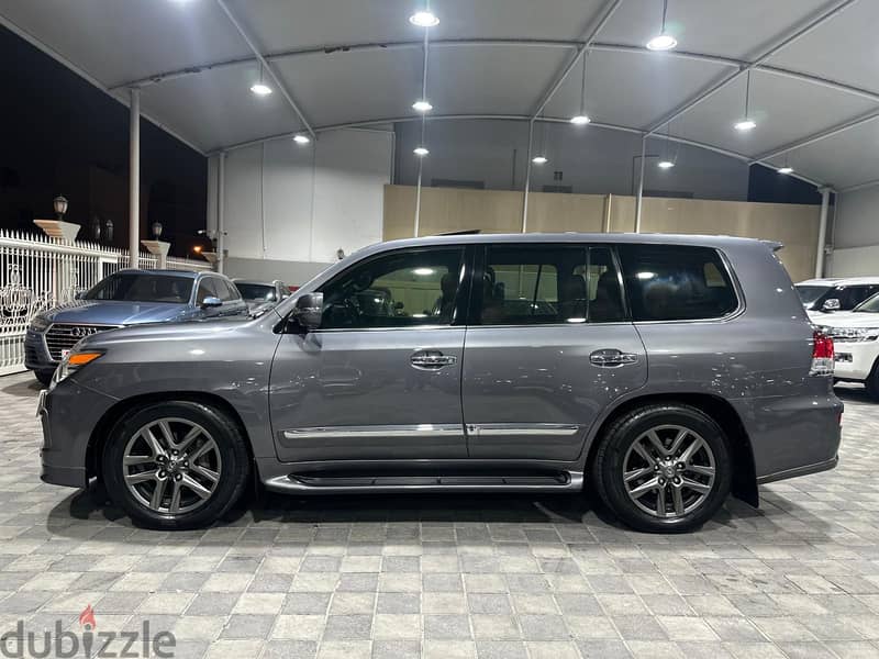 Lexus LX-Series 2014 13