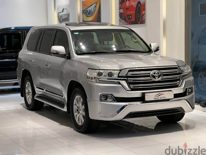 TOYOTA LAND CRUISER GXR MODEL 2017 FOR SALE 8