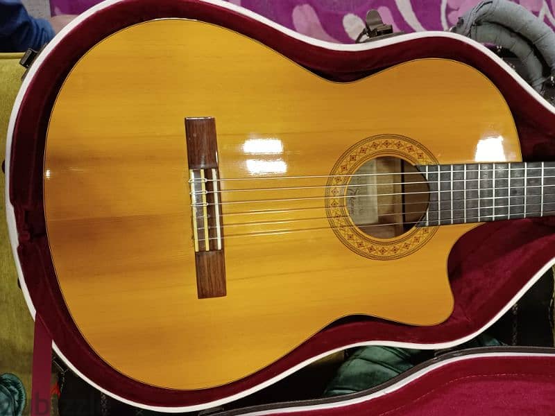 Takamine guitars EG 124-C 1