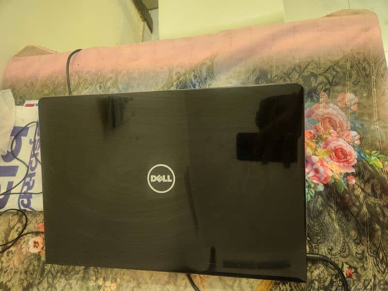 Good condition dell laptop 6