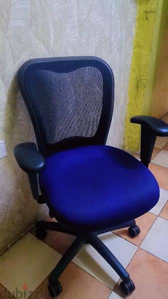 NEW OFFICE CHAIR, GOOD CONDITION 1