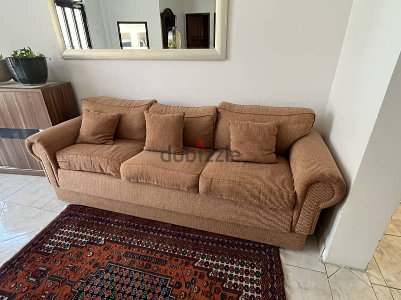 Sofa 3 seat in very good condition 0