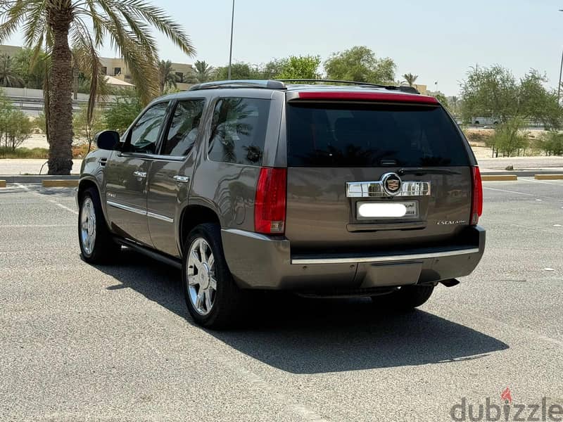 Cadillac Escalade 2013 brown 5