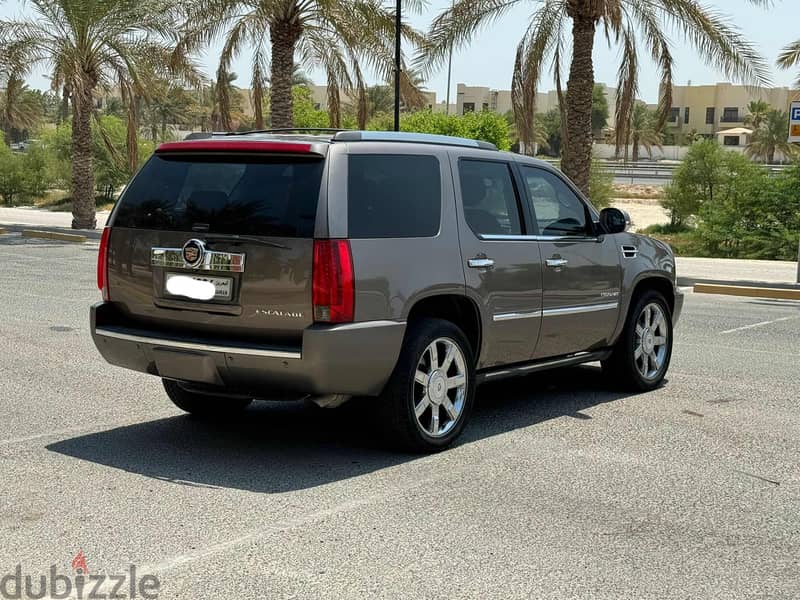 Cadillac Escalade 2013 brown 6