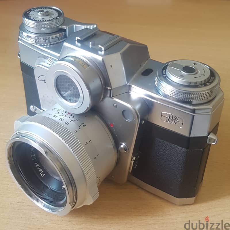 Zeiss Ikon Contarex Bullseye SLR Camera Carl Zeiss Planar 1:2 f=50mm 7