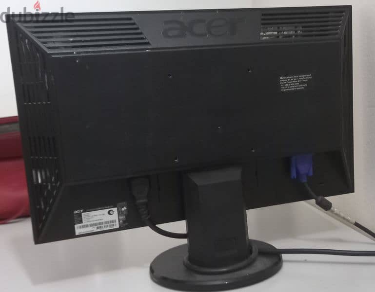 Excellent condition computer monitor for sale 1