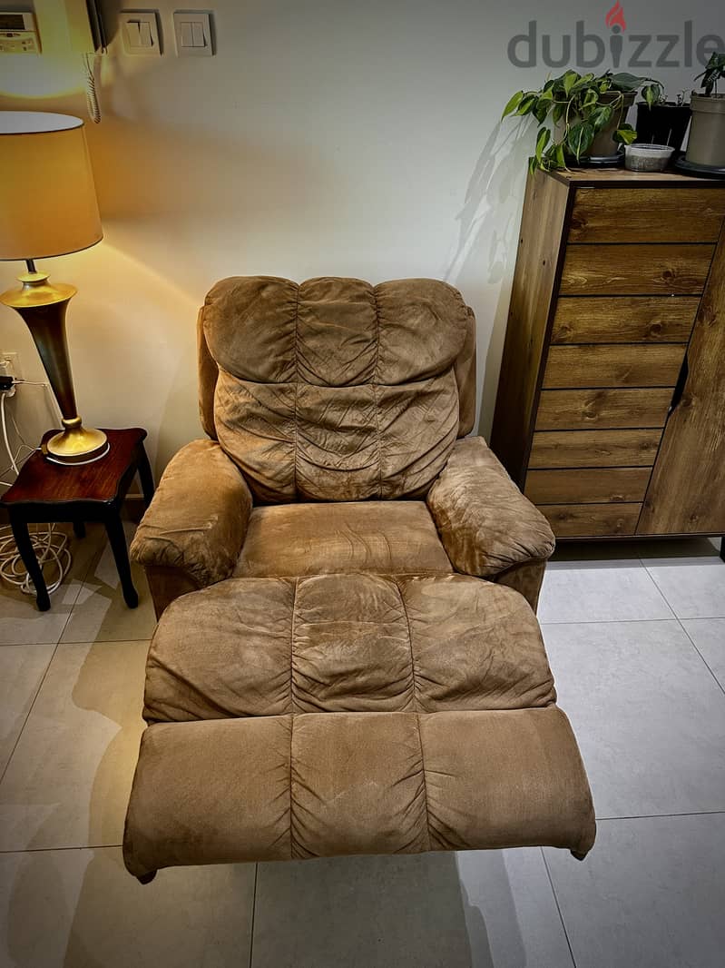 Recliner 1