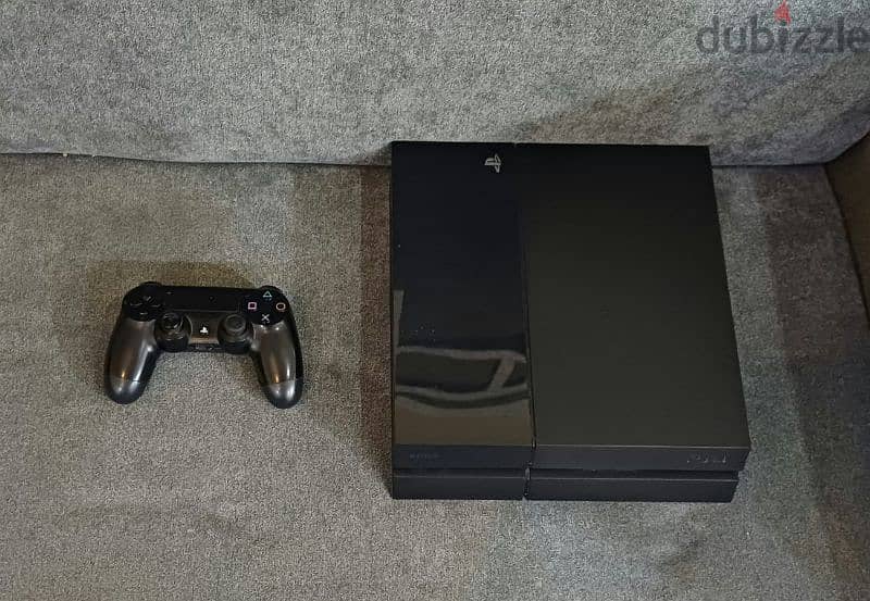 للبيع ps4 1t 0