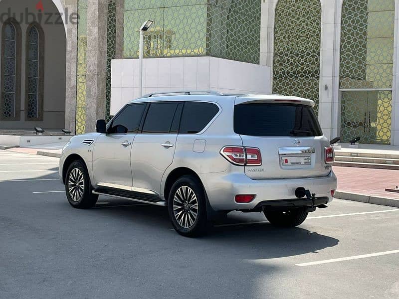 2016 Nissan Patrol SE type 2 4