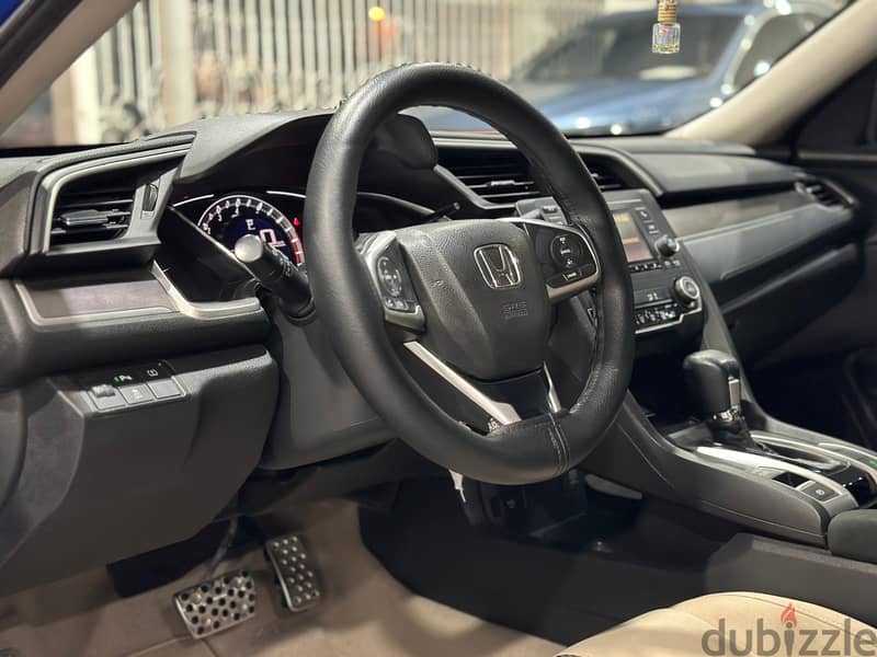 Honda Civic 2019 3