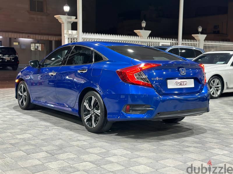 Honda Civic 2019 12