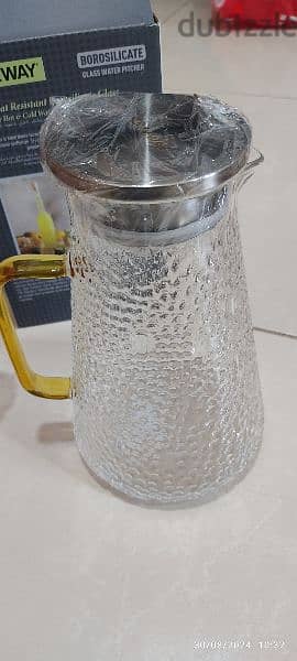 Glass water pitcher 3