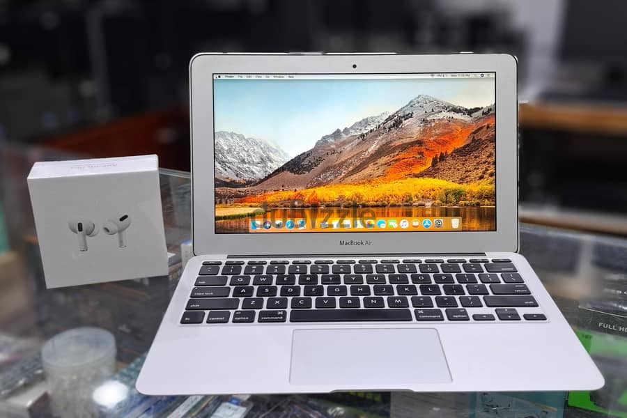 MACBOOK AIR Core i5 11.6" Display 4GB RAM + 128GB SSD (FREE AirPods) 0