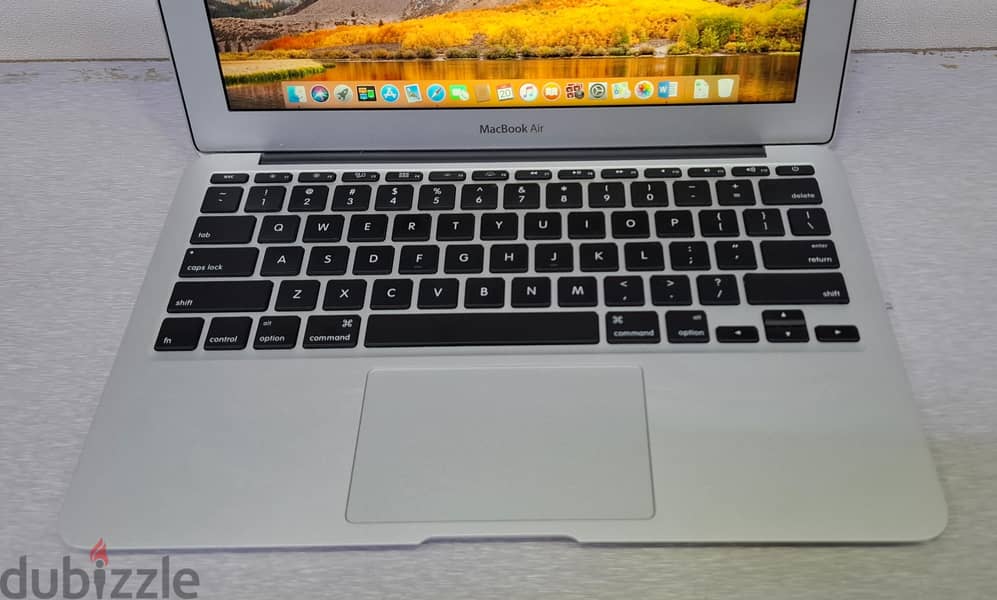 MACBOOK AIR Core i5 11.6" Display 4GB RAM + 128GB SSD (FREE AirPods) 5