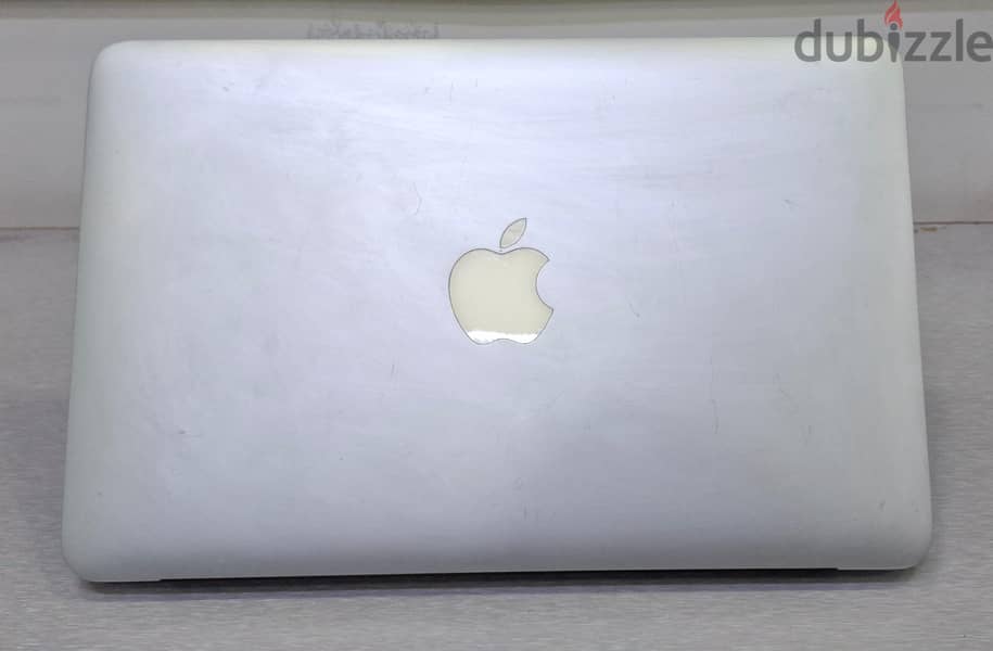 MACBOOK AIR Core i5 11.6" Display 4GB RAM + 128GB SSD (FREE AirPods) 6