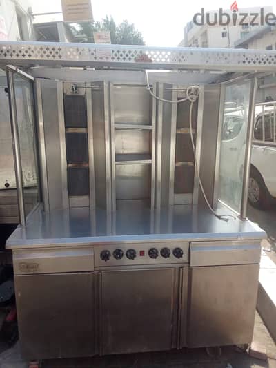 Shawarma on cabinet 6 burner