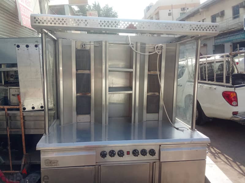 Shawarma on cabinet 6 burner 5