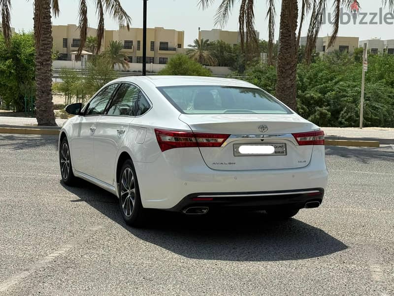 Toyota Avalon 2017 pearl 5