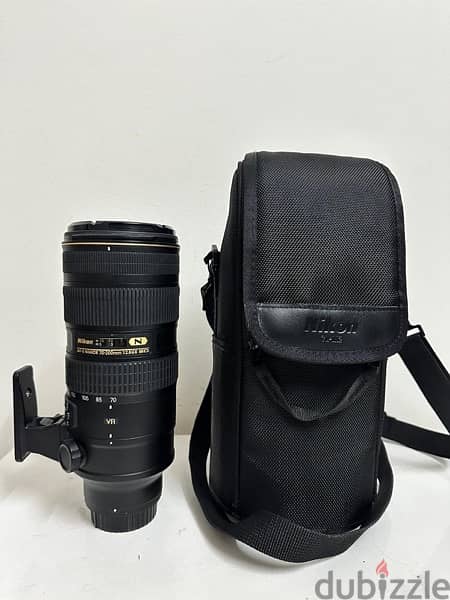 Nikon 70-200mm F2.8 VR II Telephoto Zoom lens 1