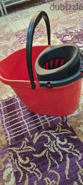 UNUSED Mop bucket