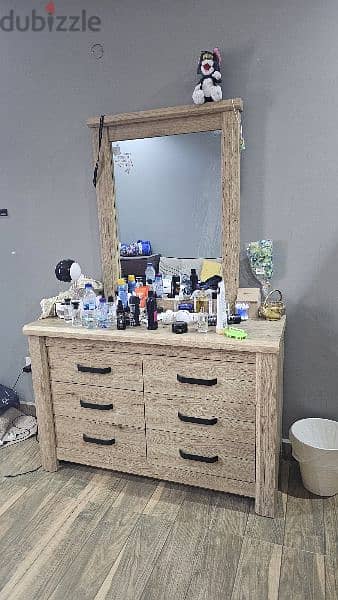 Dressing table and wardrobe 1