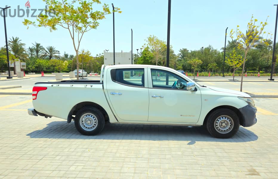 Toyota Hilux 2019-Mitsubishi L200-Dodge Ram 1200 10