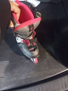 skates in excellent condition 0