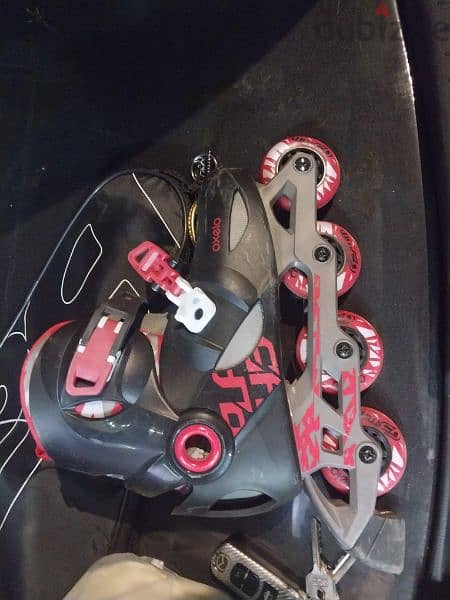 skates in excellent condition 1