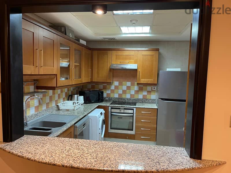 2 Bedroom apartment in Abraj Lulu for rent 4