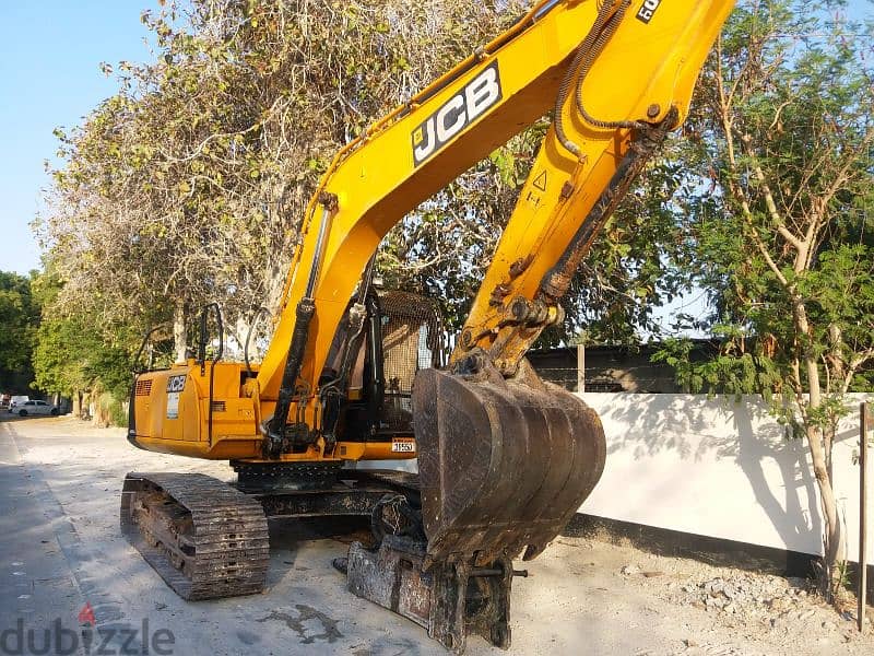 jcb excvater 2015 model very good condition 0