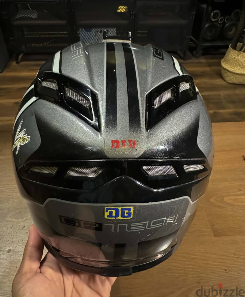 AGV GP TECH 7 - Carbon Fiberglass - light as Feather 3