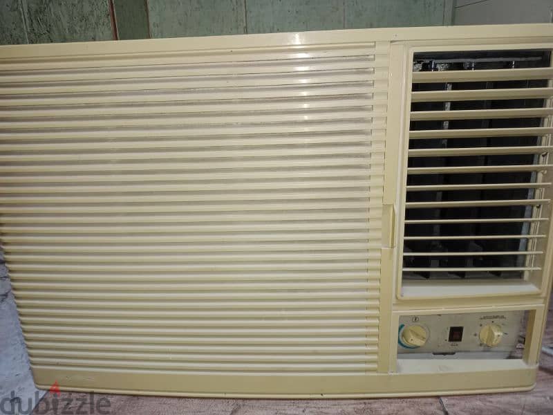 Window AC for sale with fixing 0