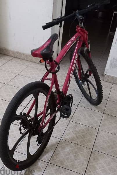 Excellent condition bicycle for sale 1