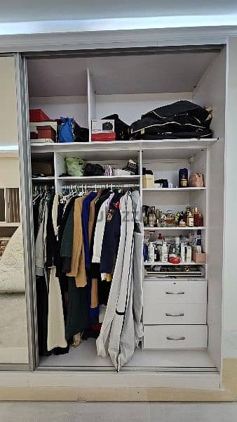 LARGE WARDROBE 2